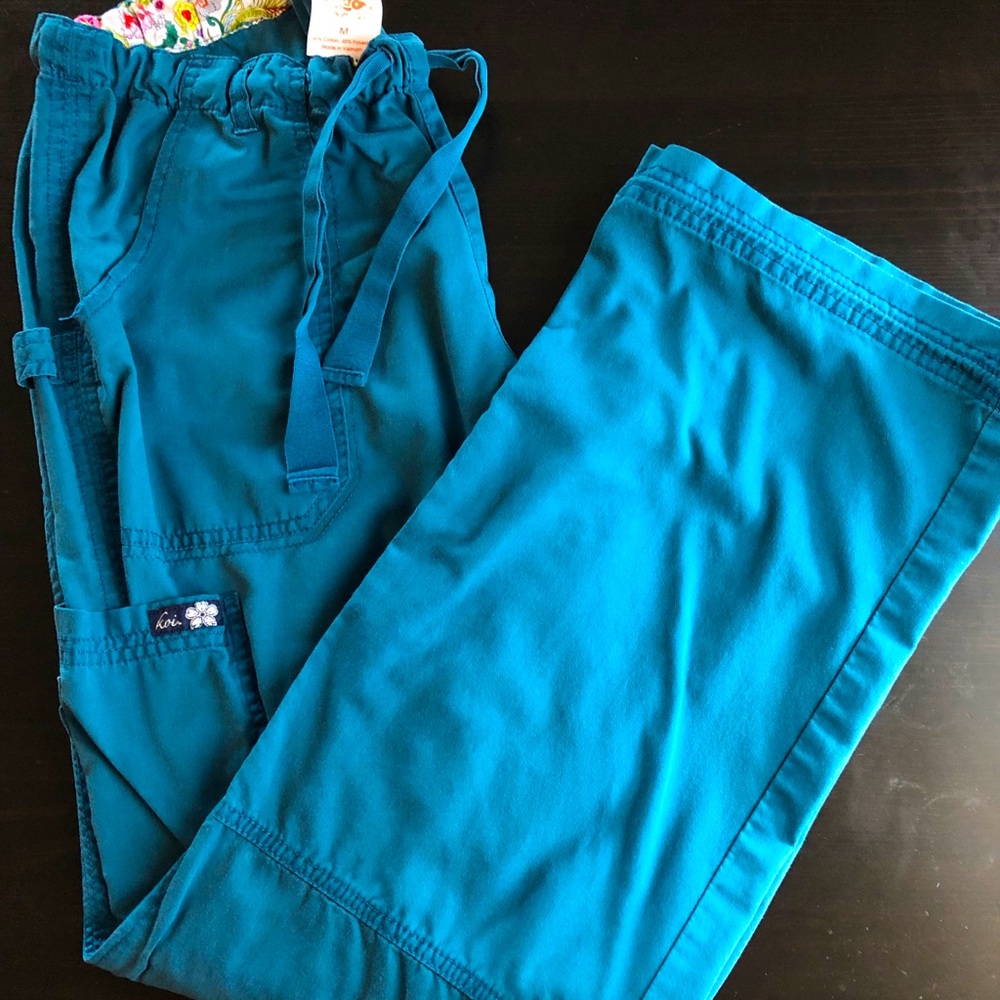 koi Scrub Lindsey Cargo pants Caribbean Size med